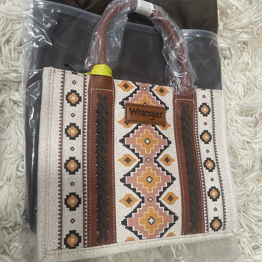 Wrangler Cream and Brown Shoulder Bag with Geometric Pattern